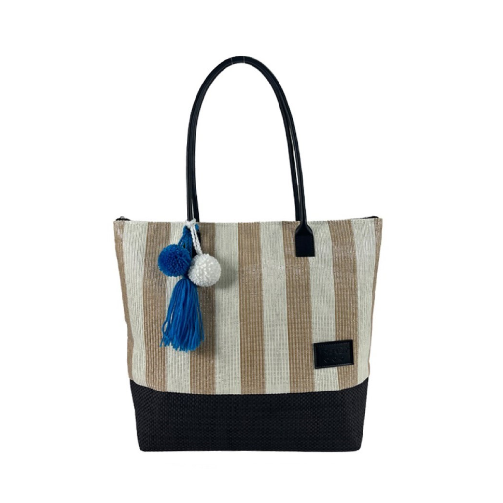 CANASTO PLAYA LLAVERO POMPON | ModaShop